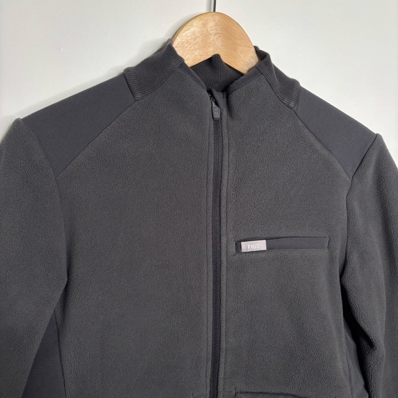 Figs Women’s Gray Shift Fleece Jacket™ size Small - Picture 4 of 11